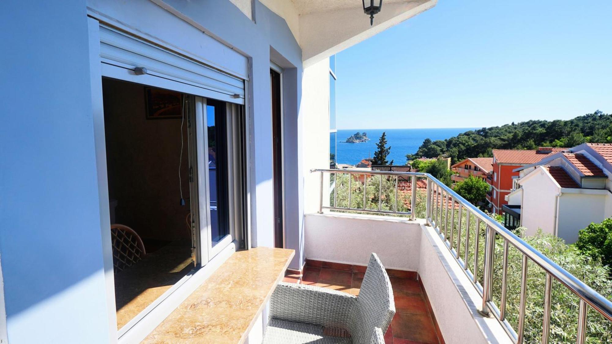 Medin Apartments Bluvista Petrovac Extérieur photo