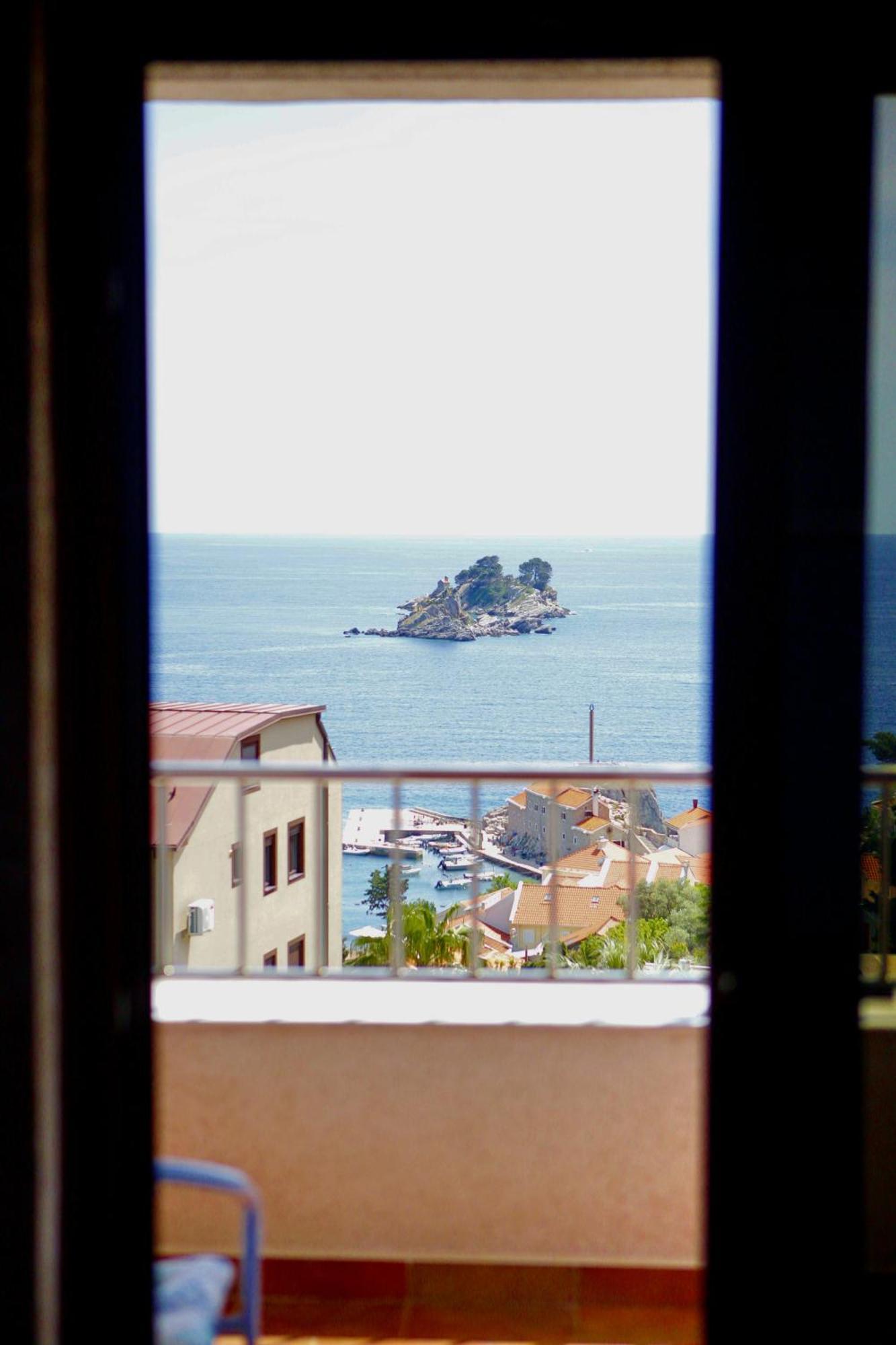 Medin Apartments Bluvista Petrovac Extérieur photo