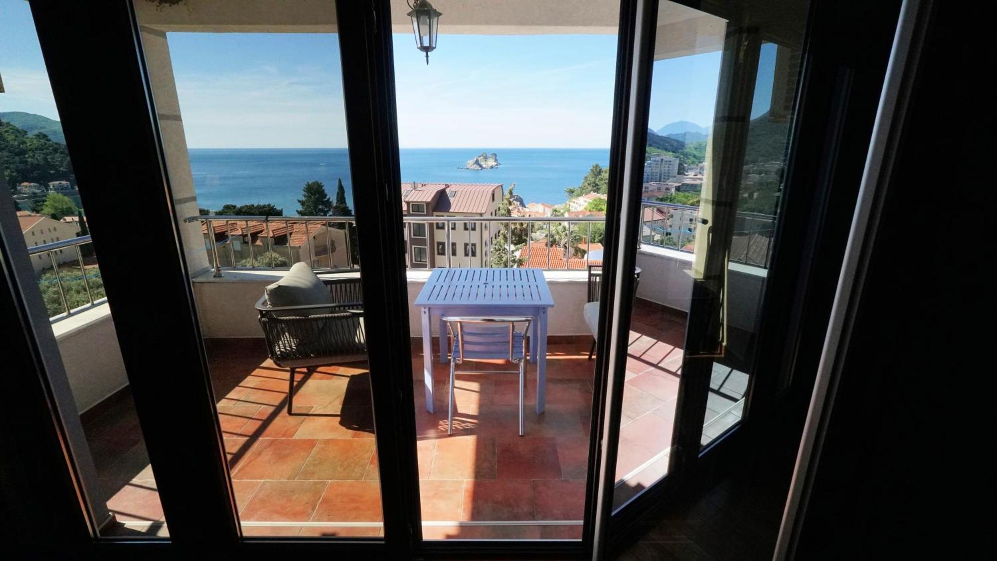 Medin Apartments Bluvista Petrovac Extérieur photo