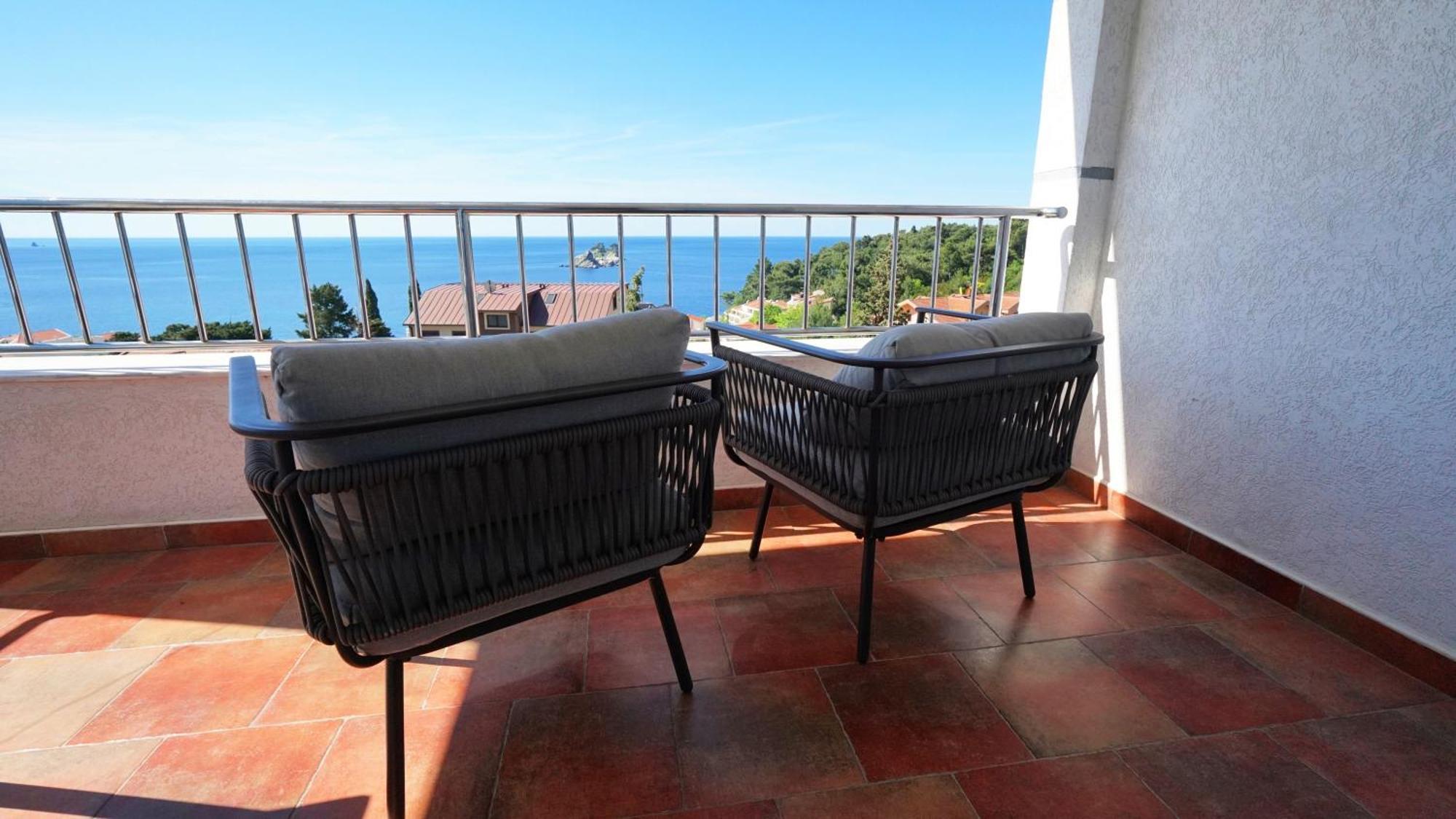 Medin Apartments Bluvista Petrovac Extérieur photo