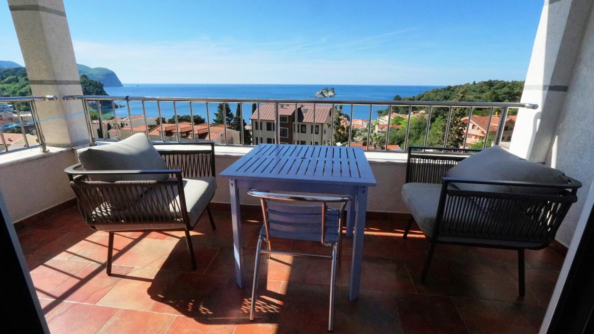 Medin Apartments Bluvista Petrovac Extérieur photo